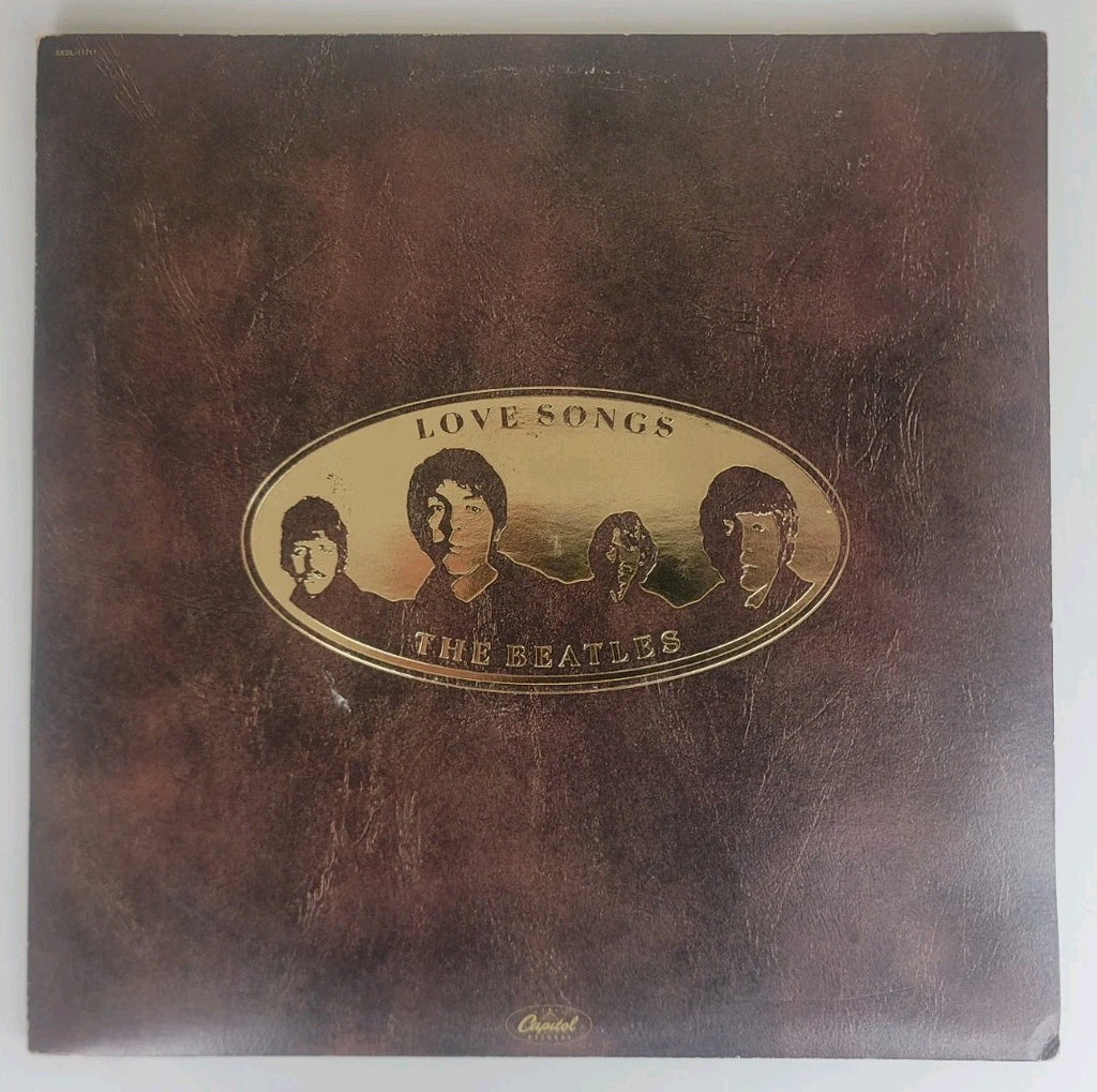 The Beatles – Love Songs 2LP Vinyl 1977 Capitol Textured Cover Booklet NM/VG+